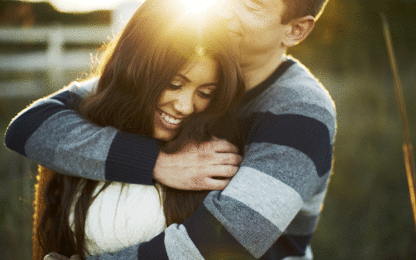 adorable-hug-couple