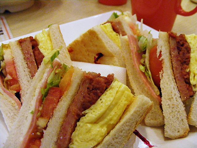 f0f6a61b77c26050_S