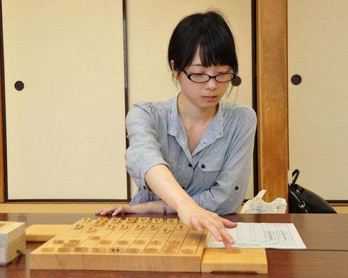 女流棋士の室田伊緒さんってオタクの 好き が詰まってるよな 画像あり Vipワイドガイド
